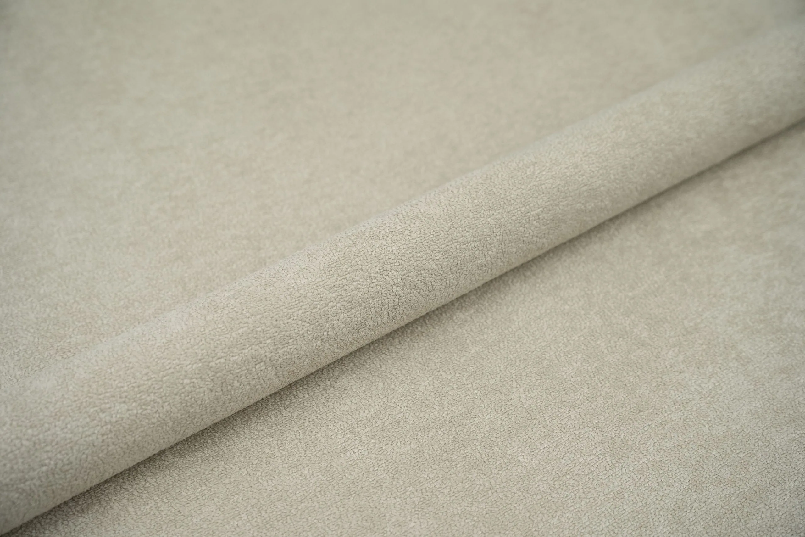 Lovos audinys Freya 210.02 (Top Textil, I grupė)