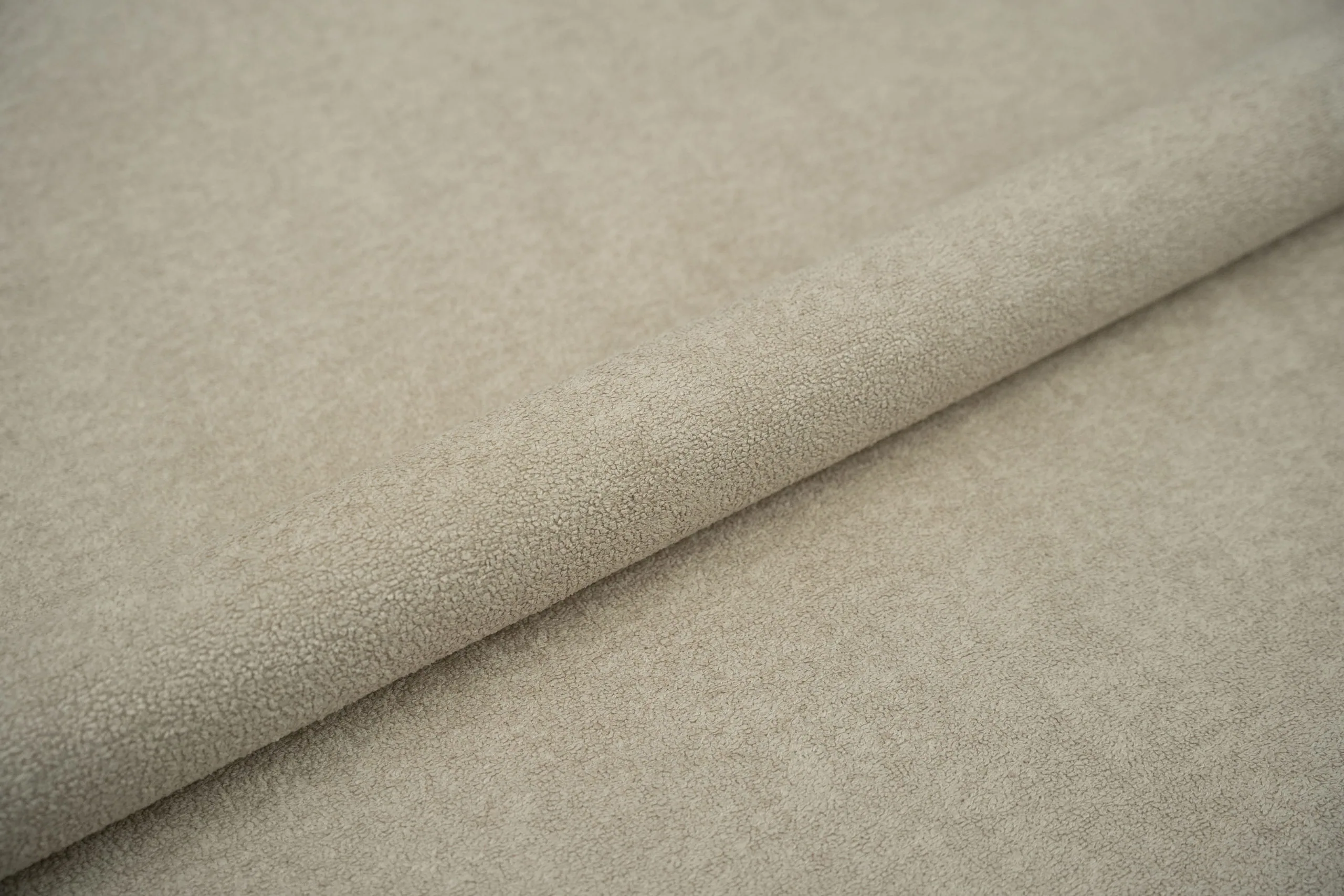 Lovos audinys Freya 210.03 (Top Textil, I grupė)
